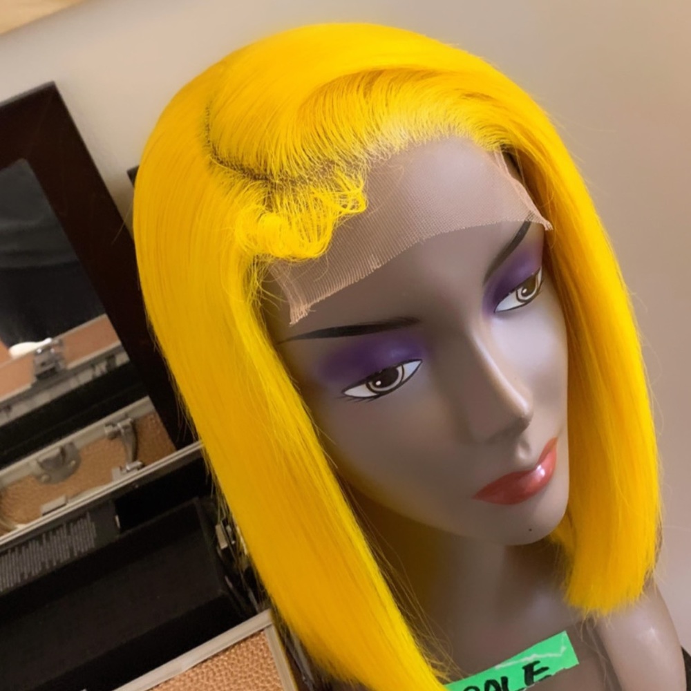 Im selling a short bob human hair wig